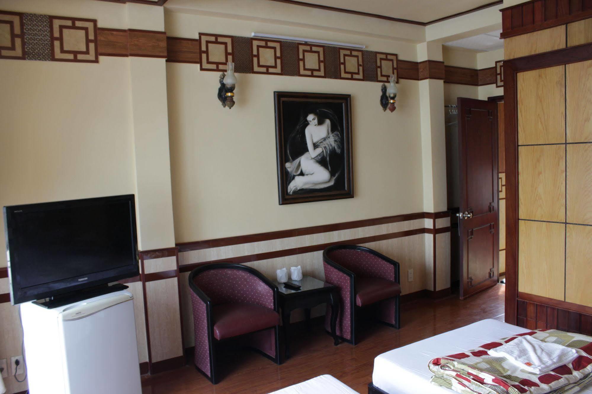 Bi Saigon Hotel Ho-Chi-Minh-Stadt Exterior foto