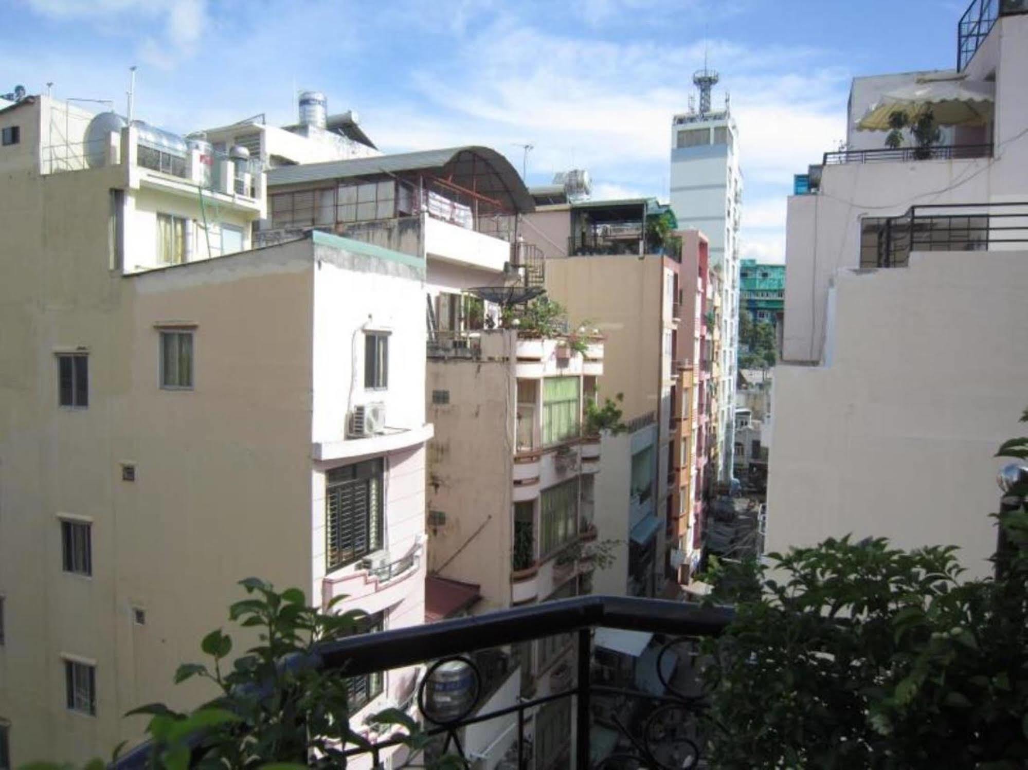 Bi Saigon Hotel Ho-Chi-Minh-Stadt Exterior foto