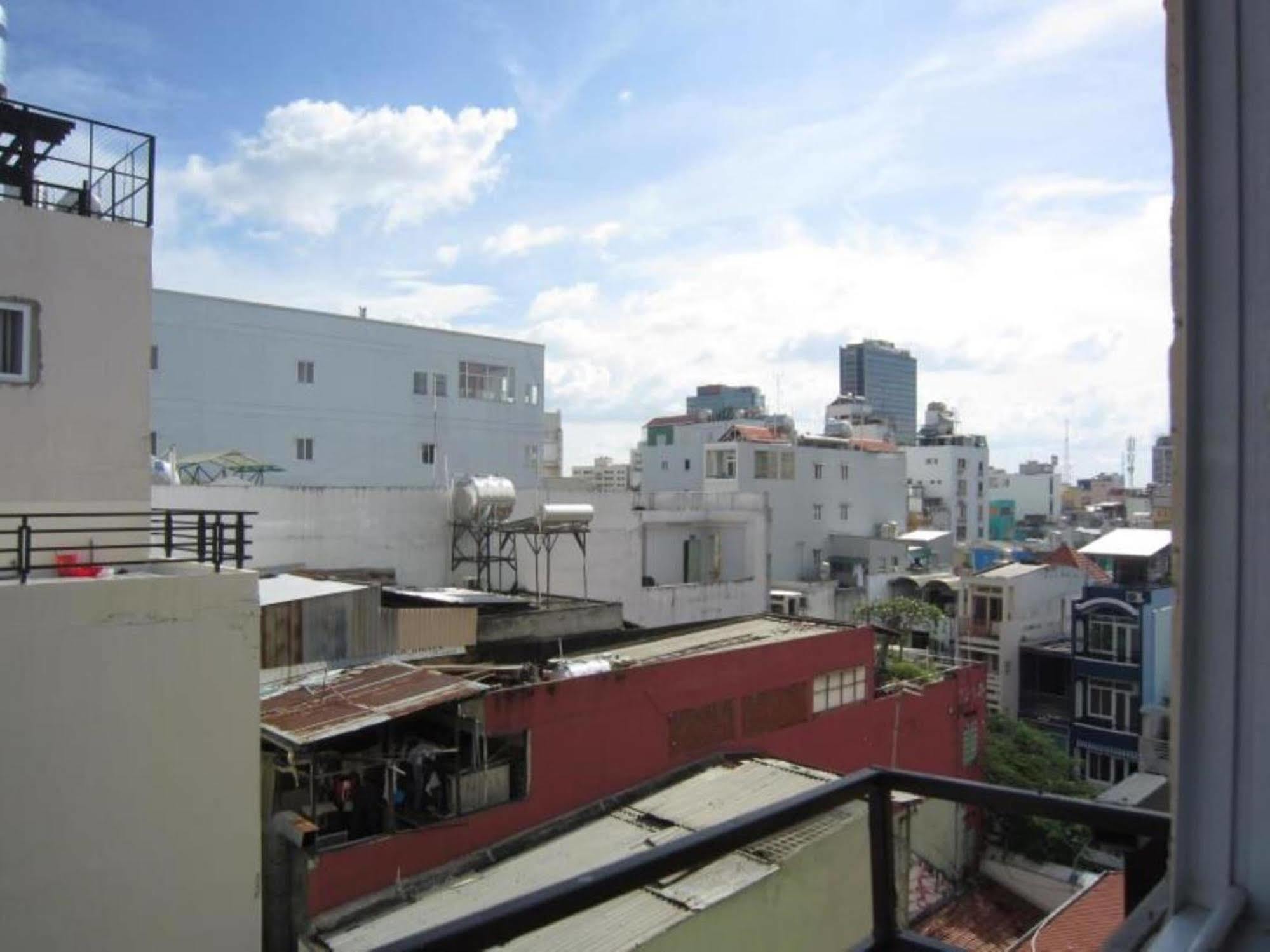 Bi Saigon Hotel Ho-Chi-Minh-Stadt Exterior foto